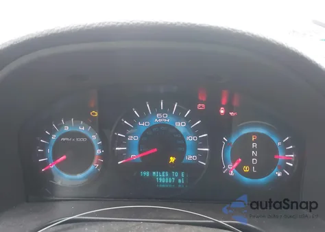 2010 Ford Fusion Se z USA, uszkodzony, nr VIN 3FAHP0HA9AR304236